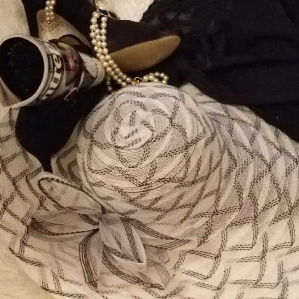Hat - Picture 6 of 8
